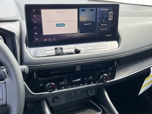 New 2026 Nissan Rogue Platinum AWD/4WD image 10