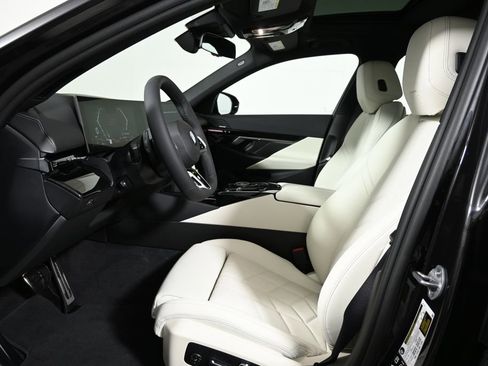 New 2026 BMW 530i xDrive w/ M Sport Package image 3