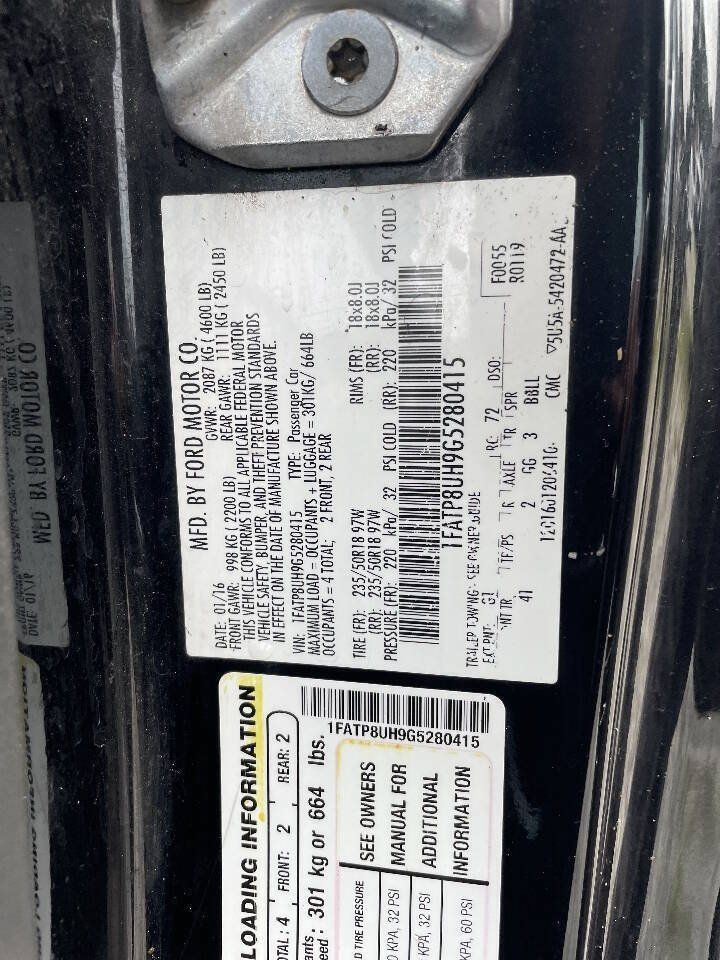 Used 2016 Ford Mustang Premium RWD image 23