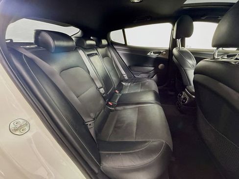 Used 2020 Kia Stinger GT1 image 30