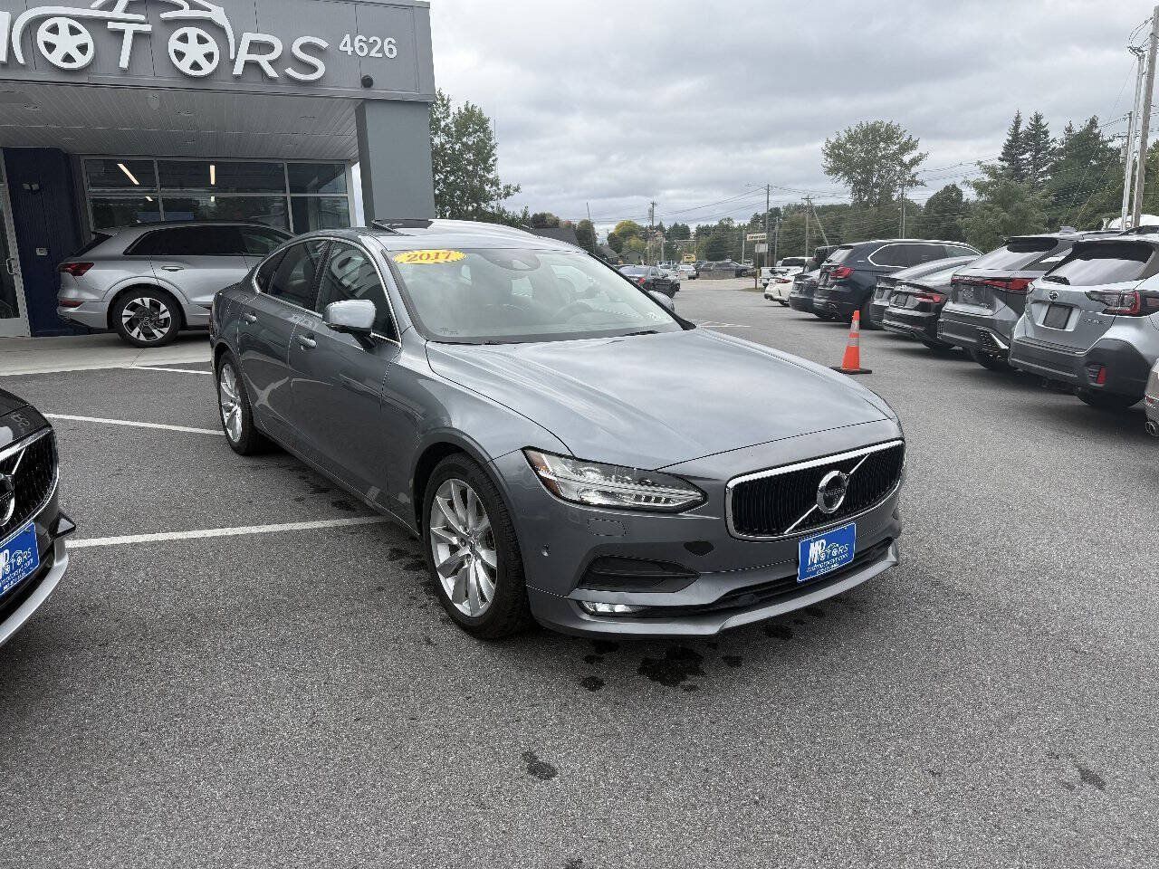 Used 2017 Volvo S90 T6 Momentum w/ Vision Package AWD/4WD image 5