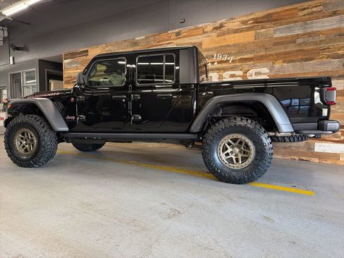 New 2026 Jeep Gladiator Rubicon w/ Steel Power Dome Hood Package AWD/4WD image 22