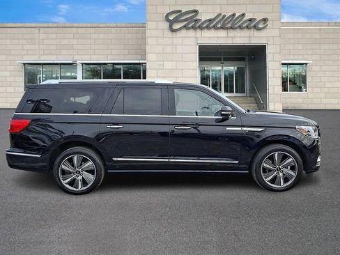 Used 2019 Lincoln Navigator L Reserve image 8