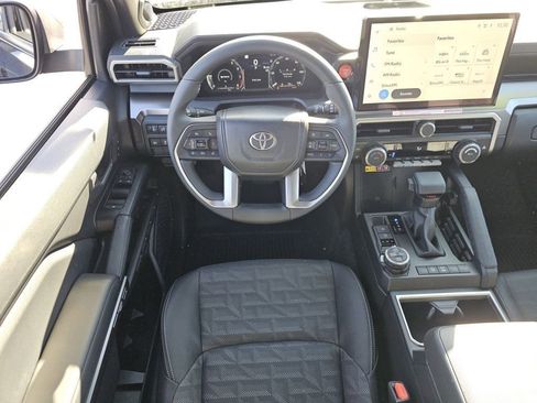 Used 2025 Toyota 4Runner TRD Off-Road Premium image 4