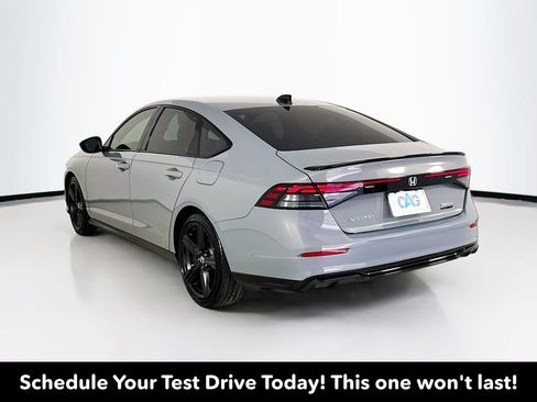 Used 2025 Honda Accord Sport image 6