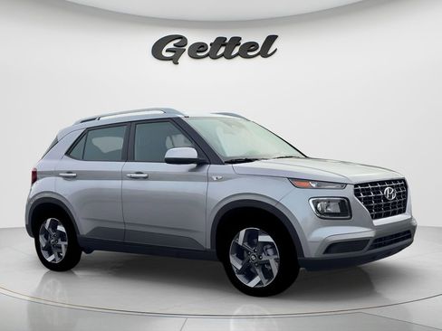 New 2026 Hyundai Venue SEL FWD image 4