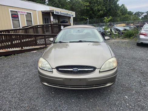 Used 2003 Ford Taurus SES FWD image 4