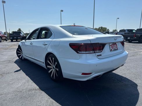 Used 2013 Lexus LS 460 AWD w/ Comfort Pkg image 6