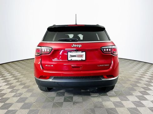 Certified 2025 Jeep Compass Limited AWD/4WD image 9