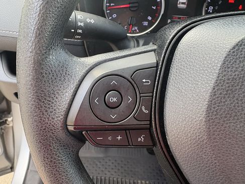 Used 2019 Toyota RAV4 LE w/ Carpet Mat Package FWD image 13
