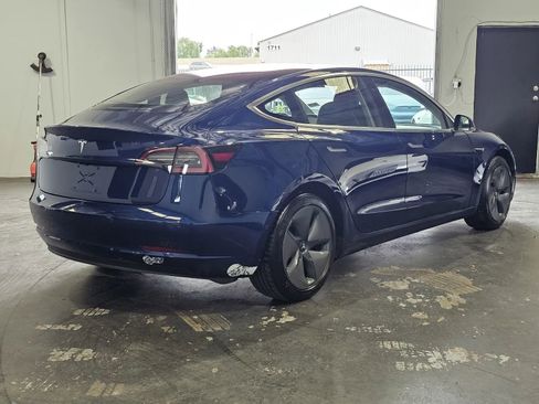 Used 2017 Tesla Model 3 RWD image 4