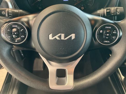 Used 2022 Kia Soul LX w/ Technology Package image 14