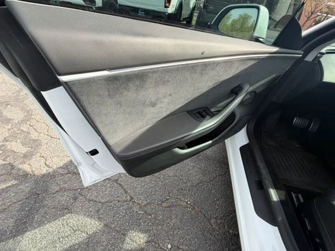 Used 2024 Tesla Model 3 Performance image 15