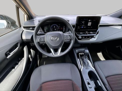 Used 2026 Toyota Corolla SE FWD image 6