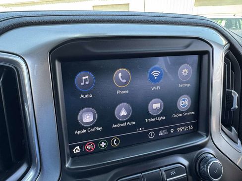 Used 2021 Chevrolet Silverado 1500 LT AWD/4WD image 29