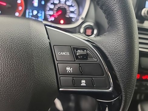 Used 2025 Mitsubishi Eclipse Cross SE AWD/4WD image 28