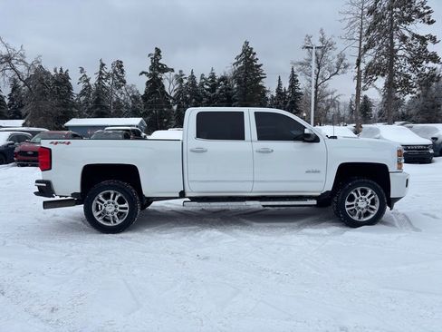 Used 2016 Chevrolet Silverado 2500 High Country image 2