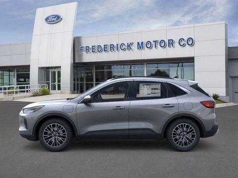 New 2026 Ford Escape SE image 3