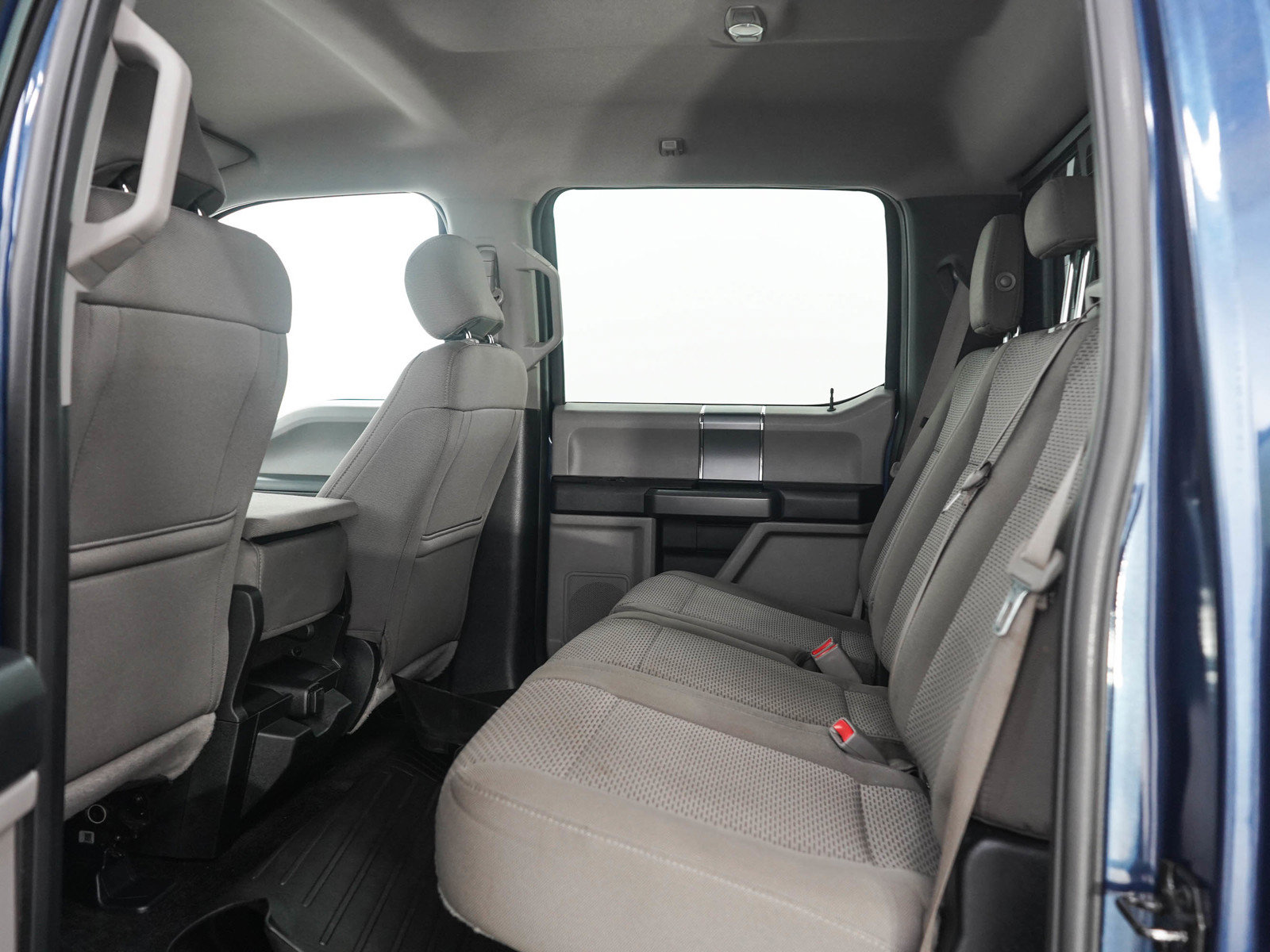 Used 2017 Ford F150 XLT w/ Equipment Group 302A Luxury AWD/4WD image 14