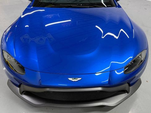 Used 2020 Aston Martin V8 Vantage Coupe image 30