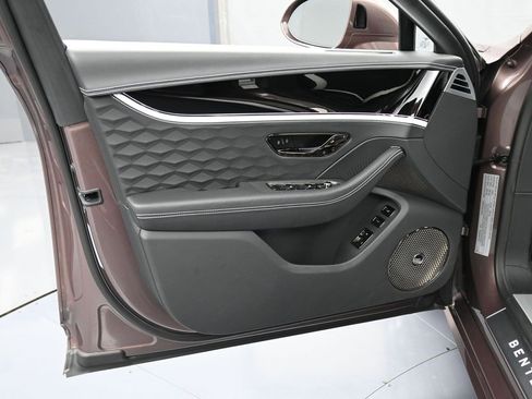 Certified 2025 Bentley Flying Spur Speed image 15