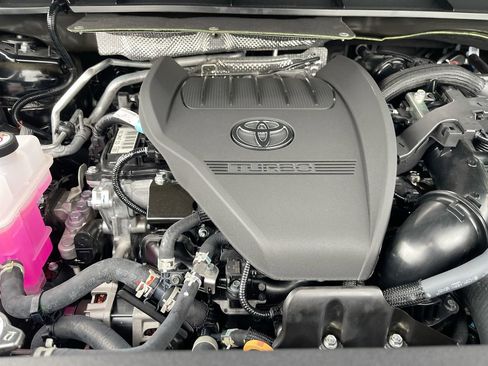 Used 2026 Toyota Highlander Platinum AWD/4WD image 18
