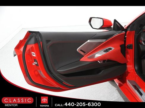 Used 2021 Chevrolet Corvette Stingray Preferred Cpe w/ Z51 Performance Package image 4