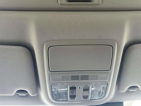 Used 2021 Honda Accord EX image 37