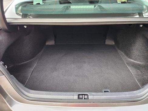 Used 2023 Toyota Camry SE image 17