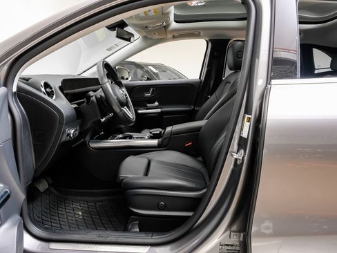 Used 2023 Mercedes-Benz GLA 250 image 4