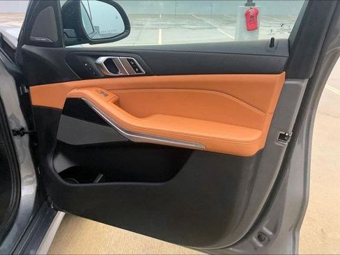 Used 2023 BMW X7 xDrive40i w/ M Sport Package image 29