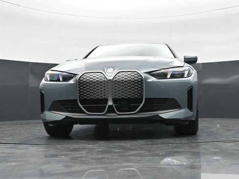 New 2026 BMW i4 eDrive40 w/ Premium Package RWD image 17