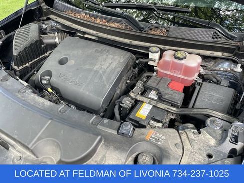 Used 2023 Chevrolet Traverse LT FWD image 28