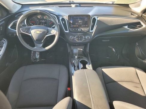 Used 2024 Chevrolet Malibu LT FWD image 16