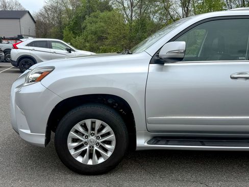 Used 2018 Lexus GX 460 Premium w/ Premium Package AWD/4WD image 9