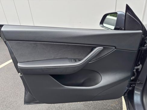 Used 2022 Tesla Model Y Performance AWD/4WD image 42