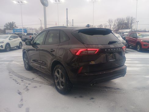 Used 2023 Ford Escape ST-Line w/ Equipment Group 301A image 7