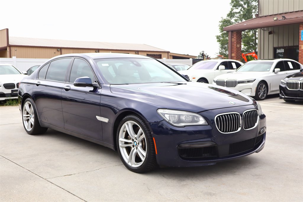 Used 2015 BMW 750Li RWD image 9