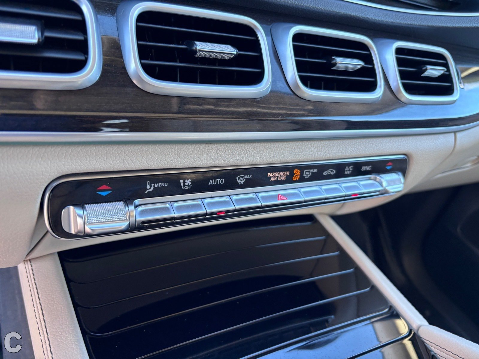 Used 2020 Mercedes-Benz GLE 350 image 28
