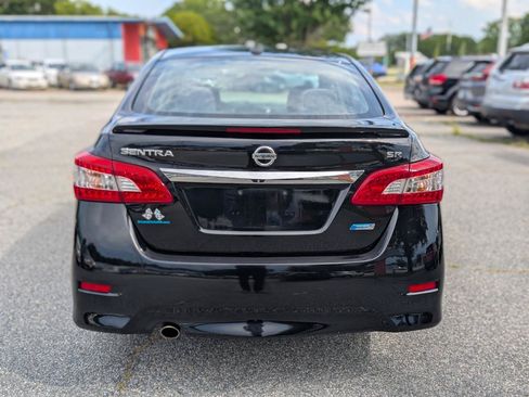 Used 2014 Nissan Sentra SR w/ SR Driver Package FWD image 6