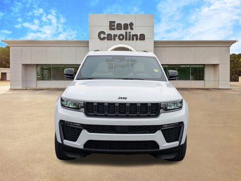 New 2026 Jeep Grand Cherokee Limited w/ Limited Altitude Package image 8