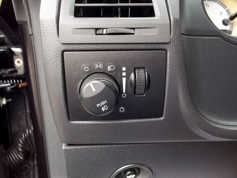 Used 2010 Dodge Challenger SE RWD image 14