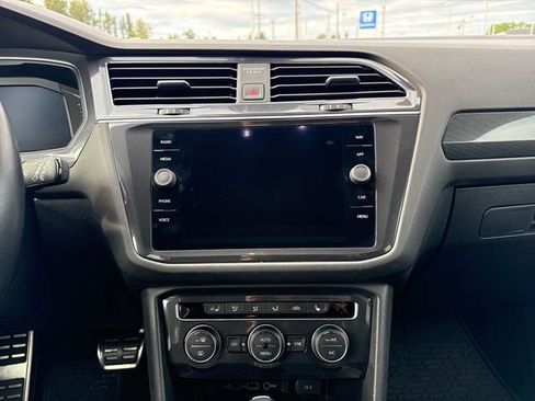 Used 2020 Volkswagen Tiguan SEL Premium R-Line AWD/4WD image 22