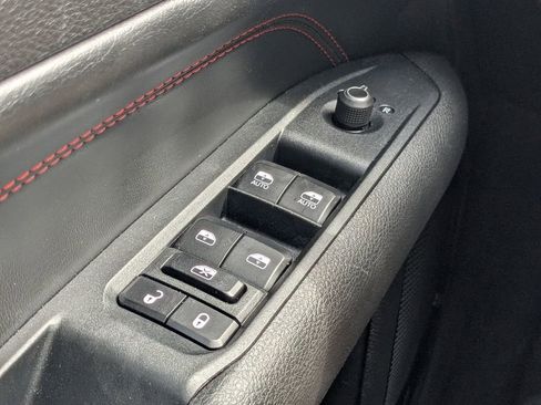 Used 2024 Jeep Compass Trailhawk image 23