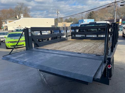 Used 2014 RAM 3500 Tradesman image 27