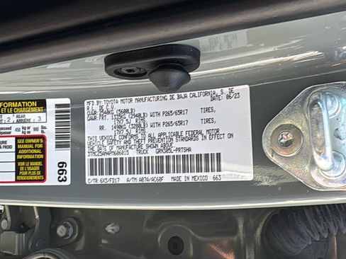 Used 2023 Toyota Tacoma TRD Sport AWD/4WD image 25