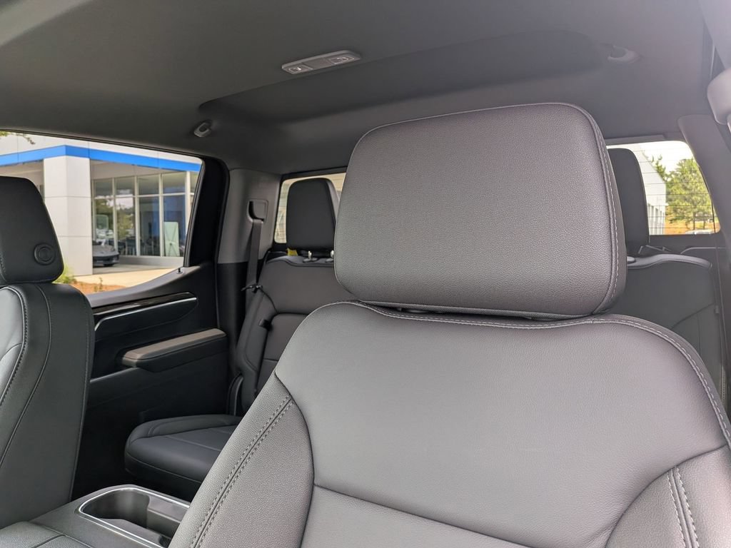 New 2026 Chevrolet Silverado 1500 RST w/ Dark Appearance Package AWD/4WD image 14