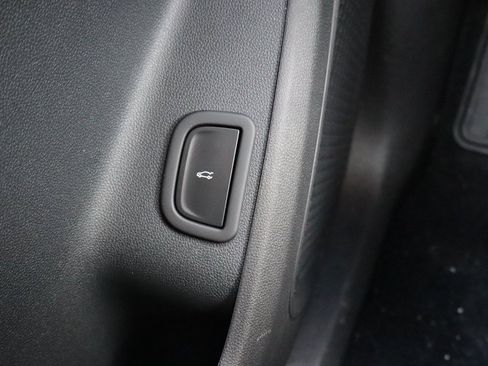 New 2026 Chevrolet Traverse LT w/ LPO, Floor Liner Package image 15