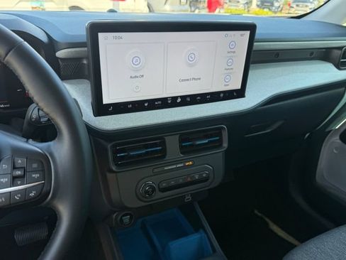 Used 2025 Ford Maverick XLT w/ XLT Luxury Package FWD image 19