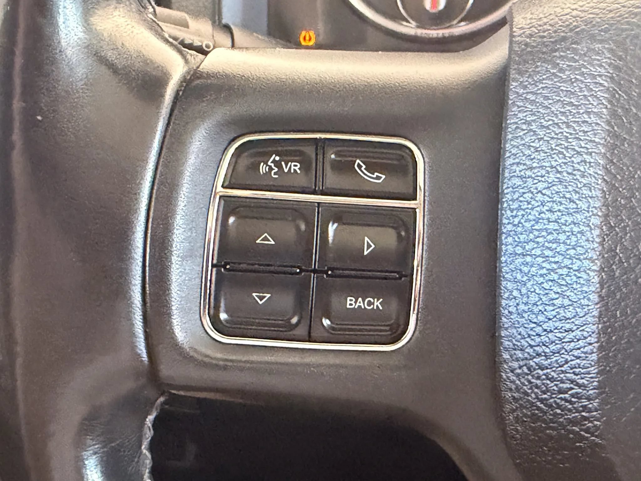 Used 2012 RAM 1500 Laramie Limited AWD/4WD image 37